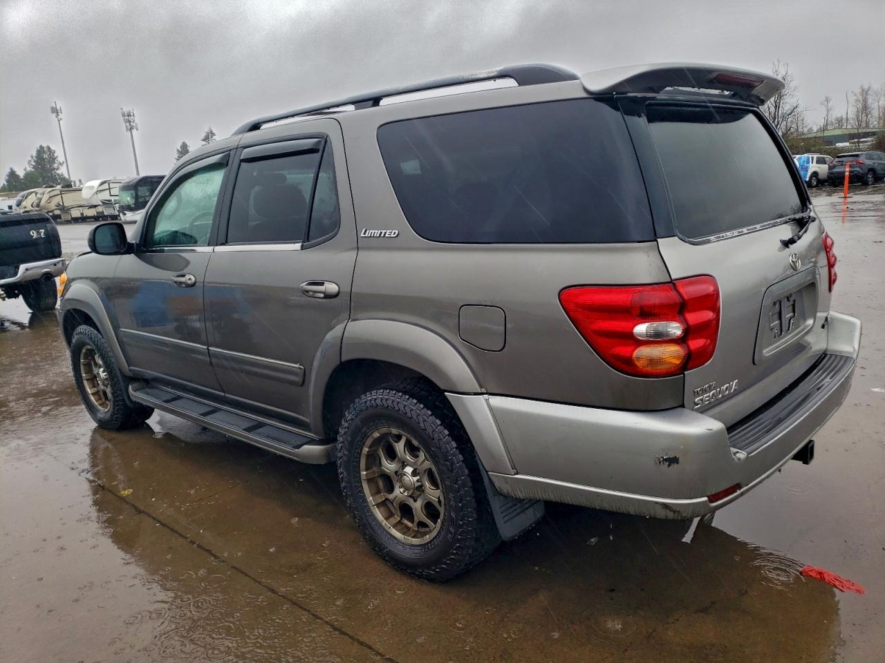 2004 Toyota Sequoia Limited - Фото 2