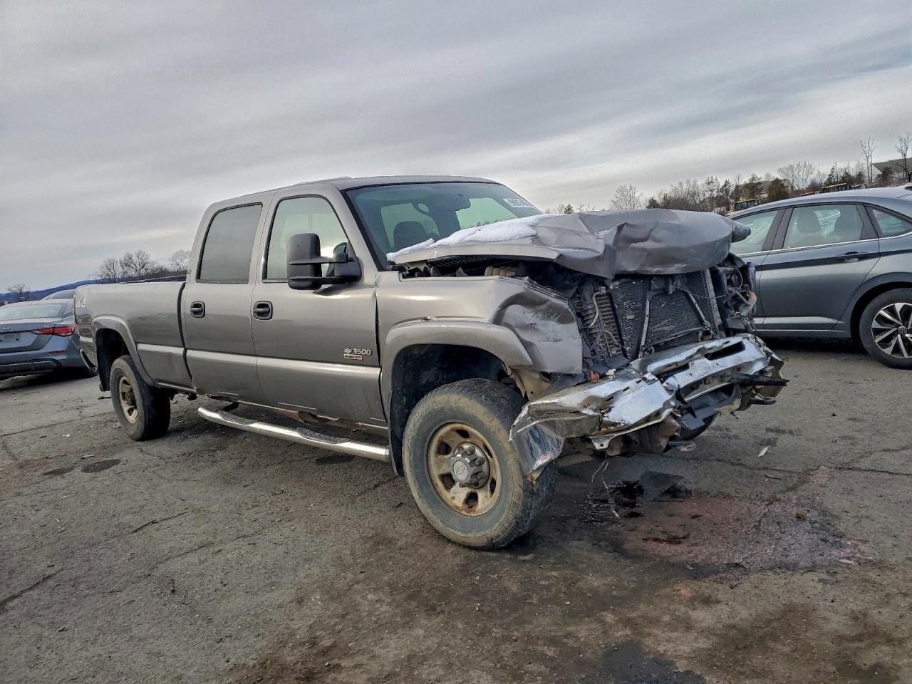 2006 Chevrolet Silverado K3500 - Image 4