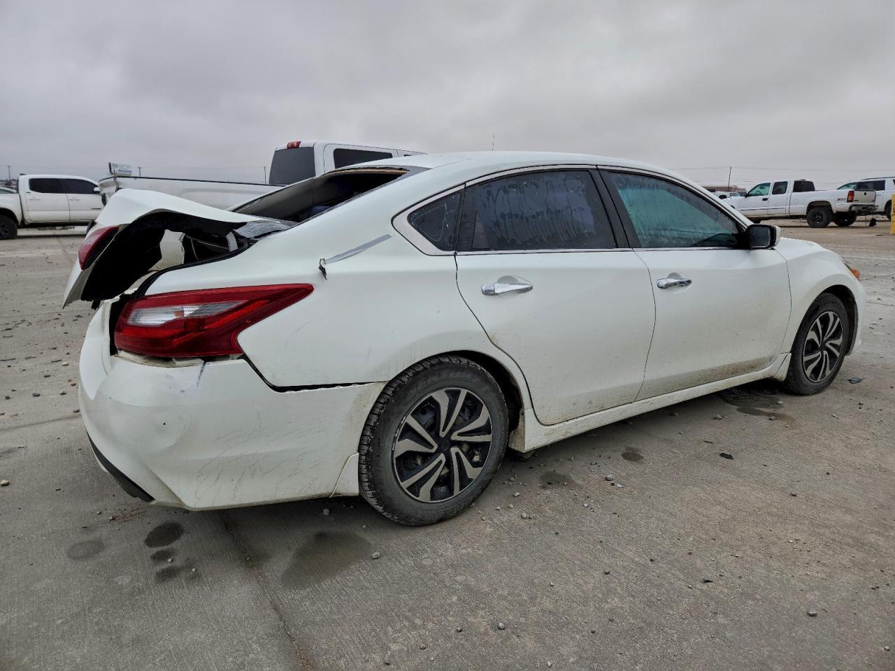 2018 Nissan Altima 2.5 - Image 3