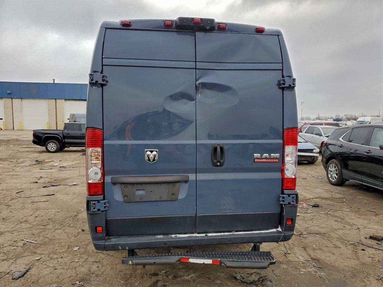 2020 Ram Promaster 3500 Delivery Van - Фото 6