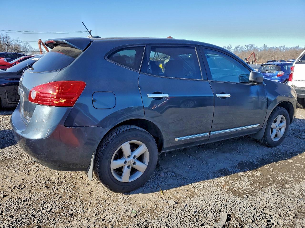 2012 Nissan Rogue S - Image 3