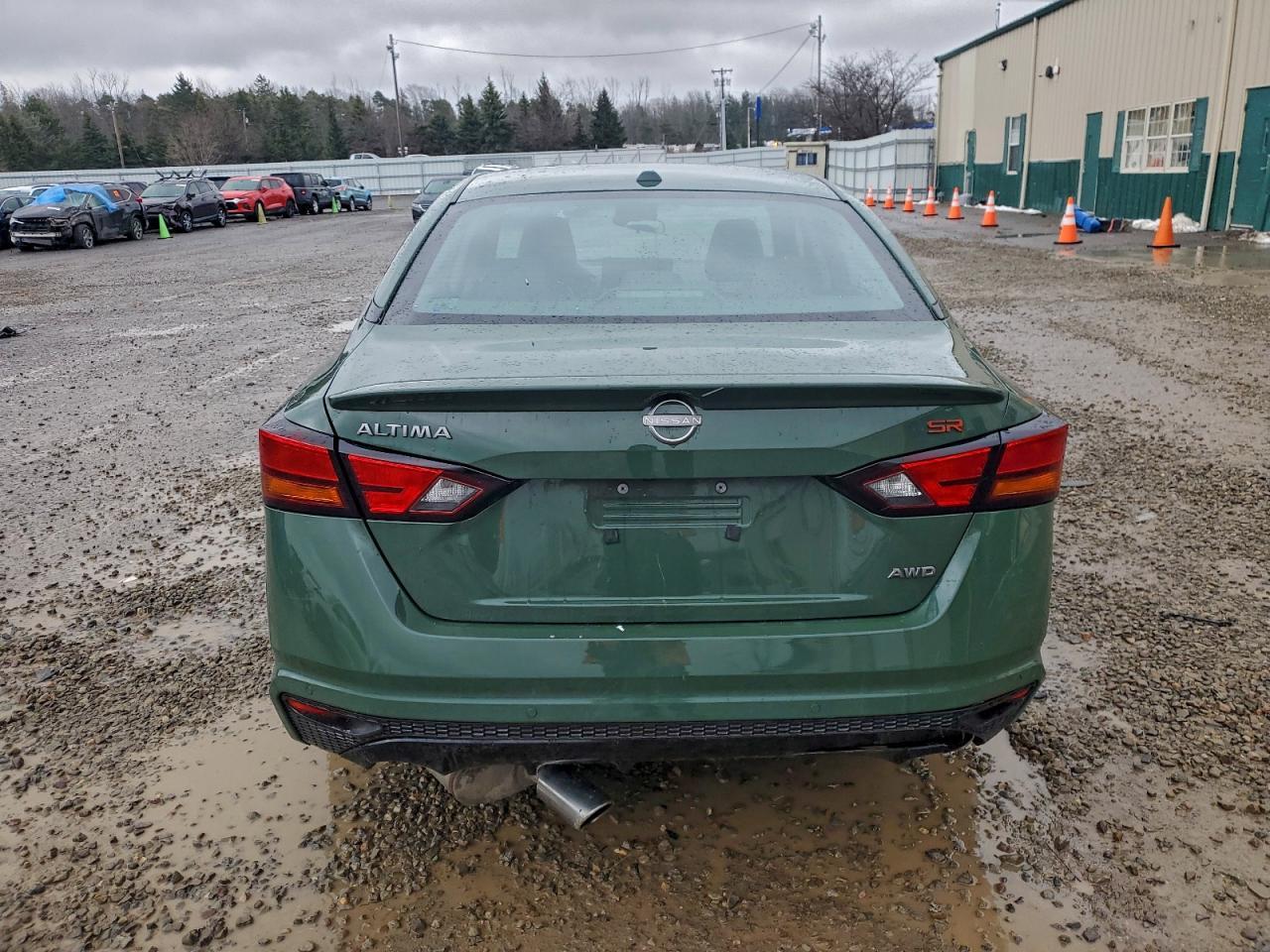 2025 Nissan Altima Sr - Фото 6