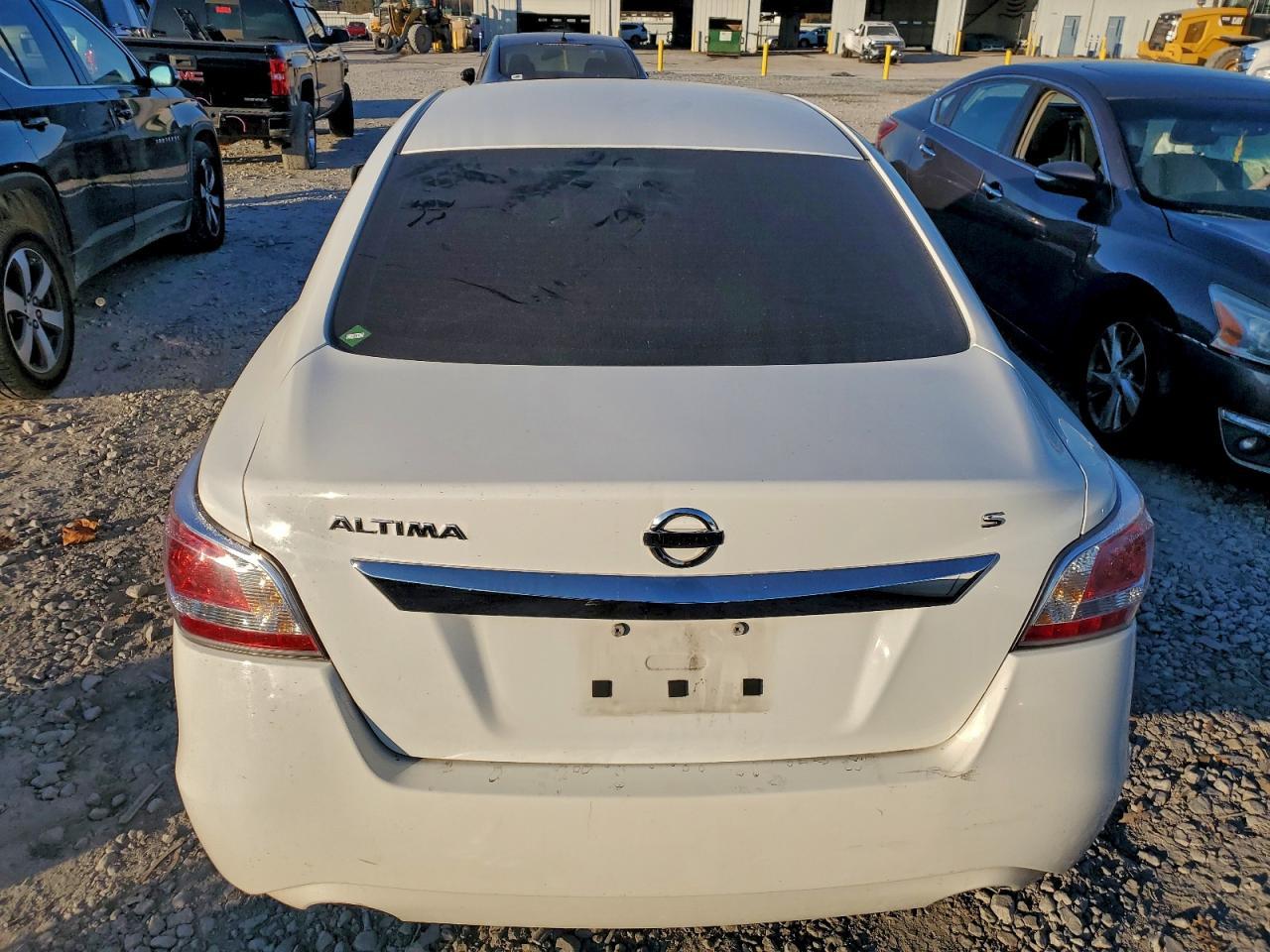 2015 Nissan Altima 2.5 - Фото 6