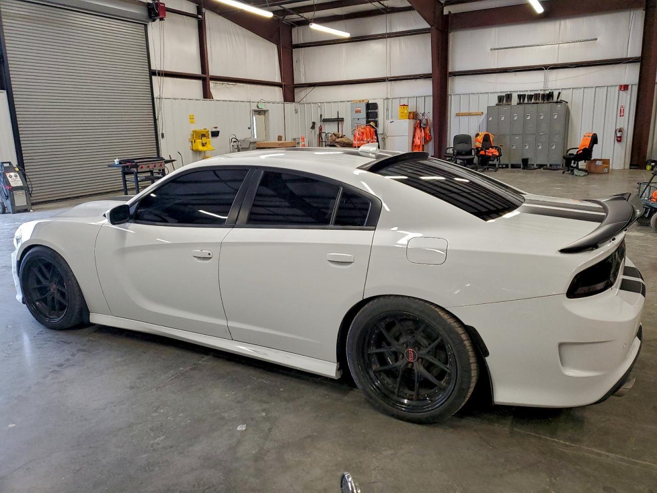 2019 Dodge Charger Scat Pack - Image 2