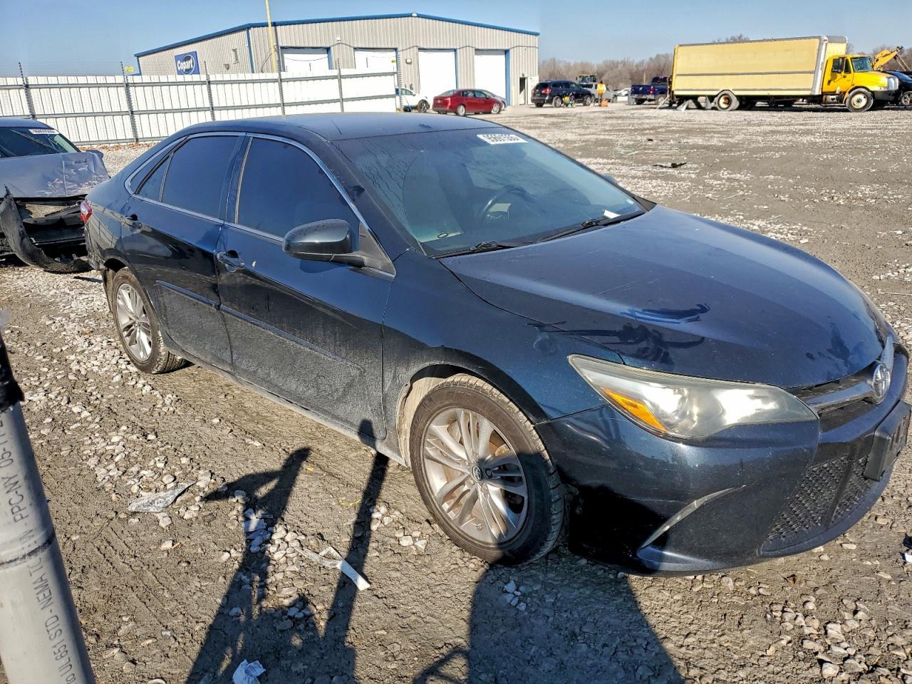 2016 Toyota Camry - Фото 4