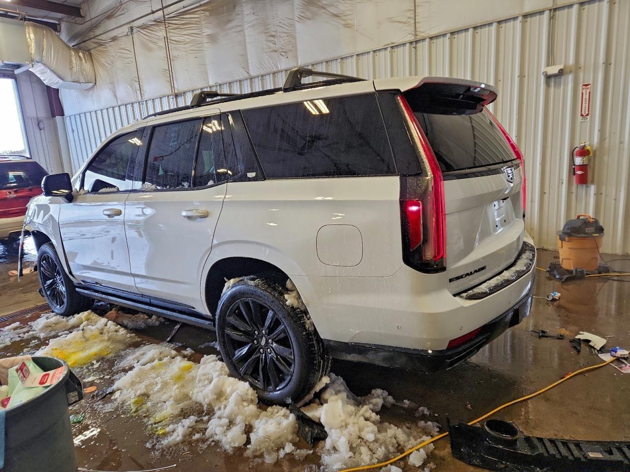 2021 Cadillac Escalade Sport Platinum - Image 2