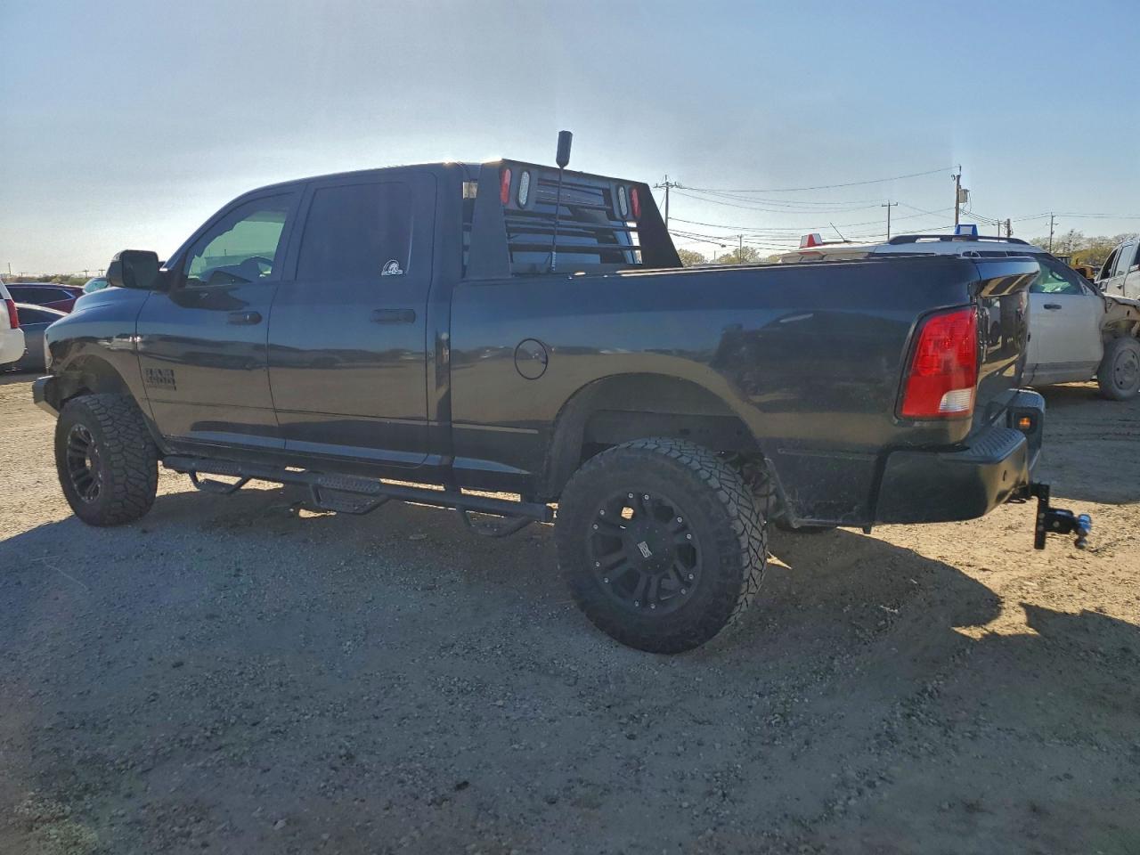 2016 Ram 2500 St - Image 2