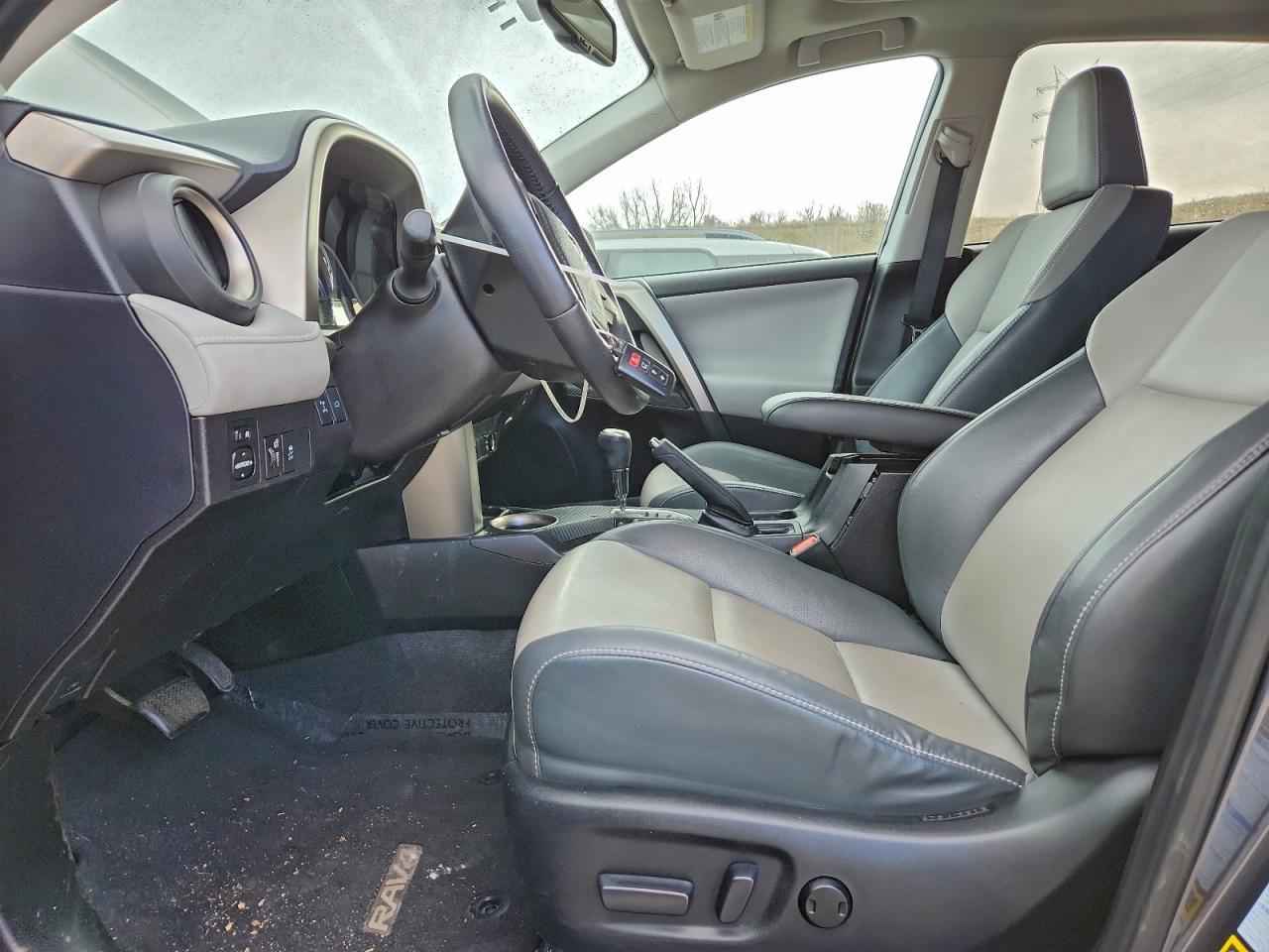 2015 Toyota Rav4 Limited - Image 7