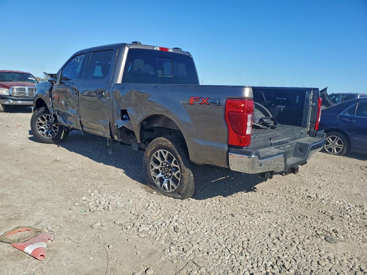 2020 Ford F250 Super Duty - Фото 2