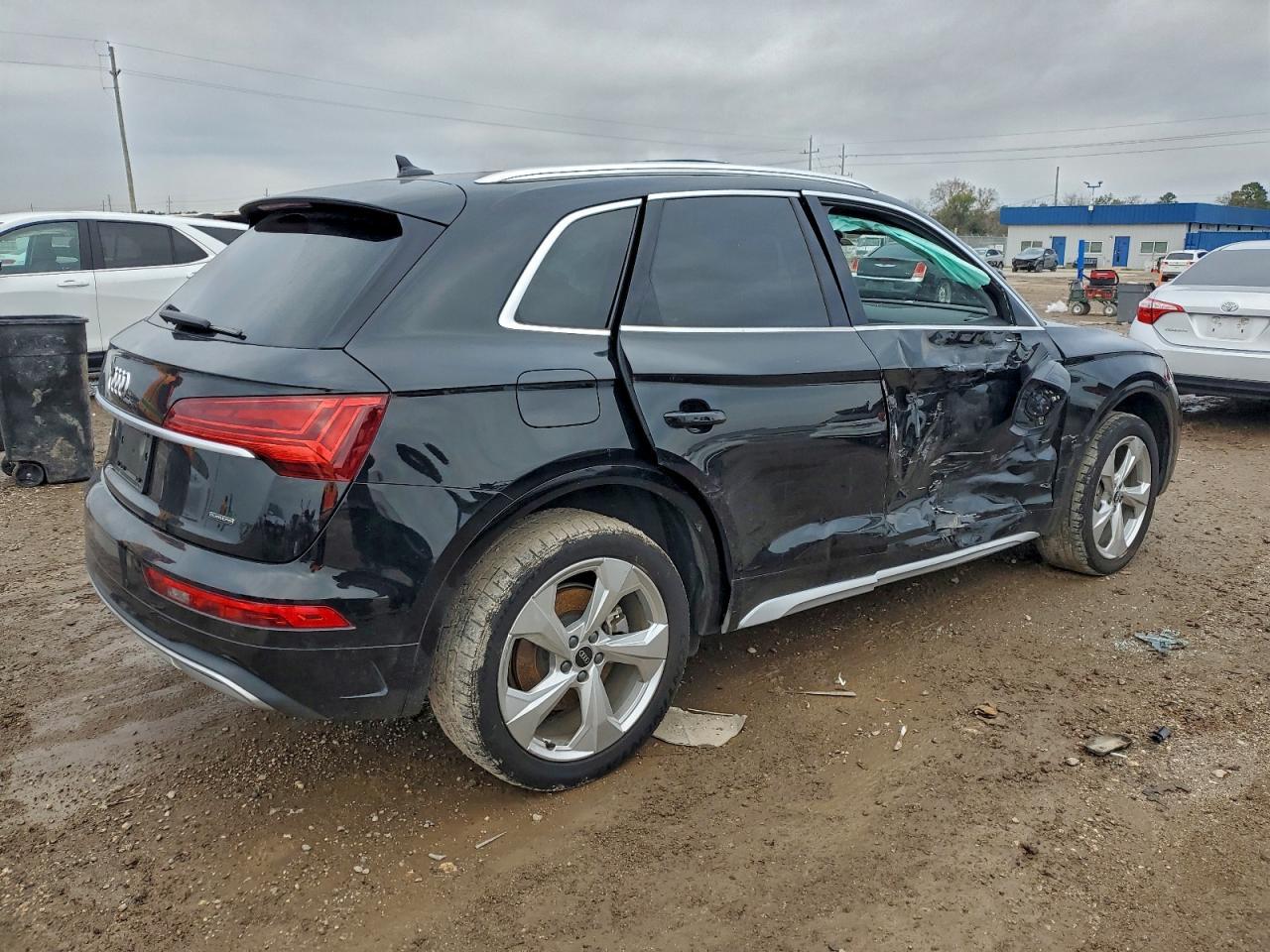 2021 Audi Q5 Premium Plus - Фото 3