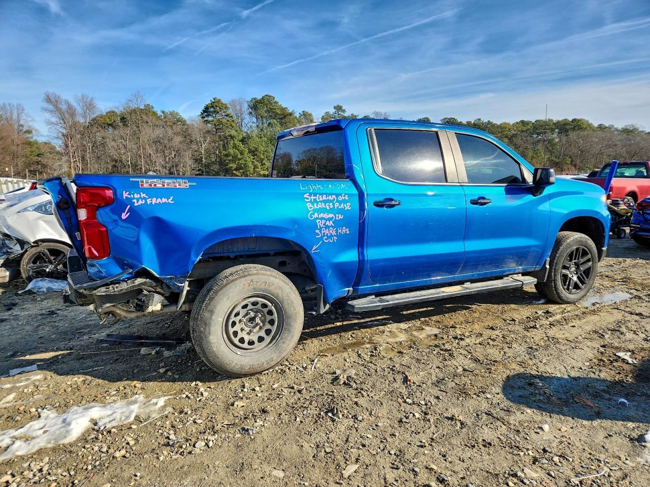 2022 Chevrolet Silverado K1500 Lt Trail Boss - Image 3