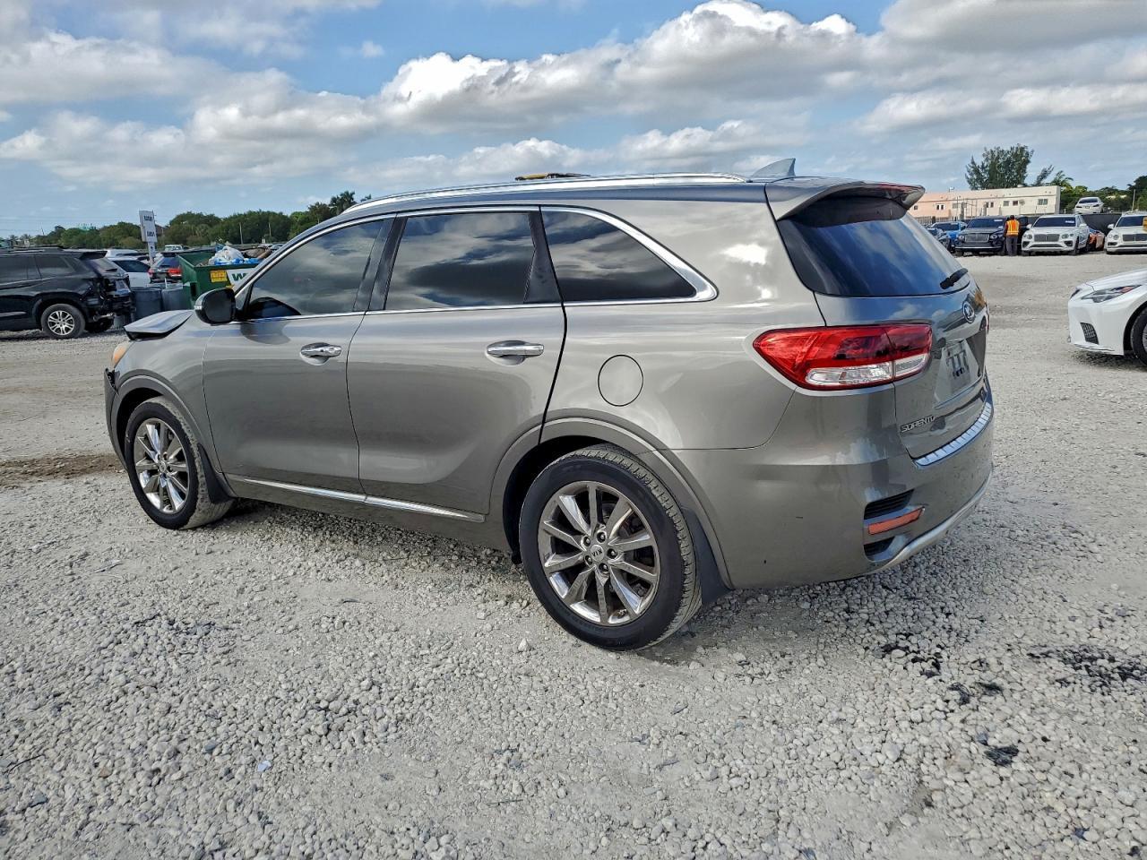 2016 Kia Sorento Sx - Image 2