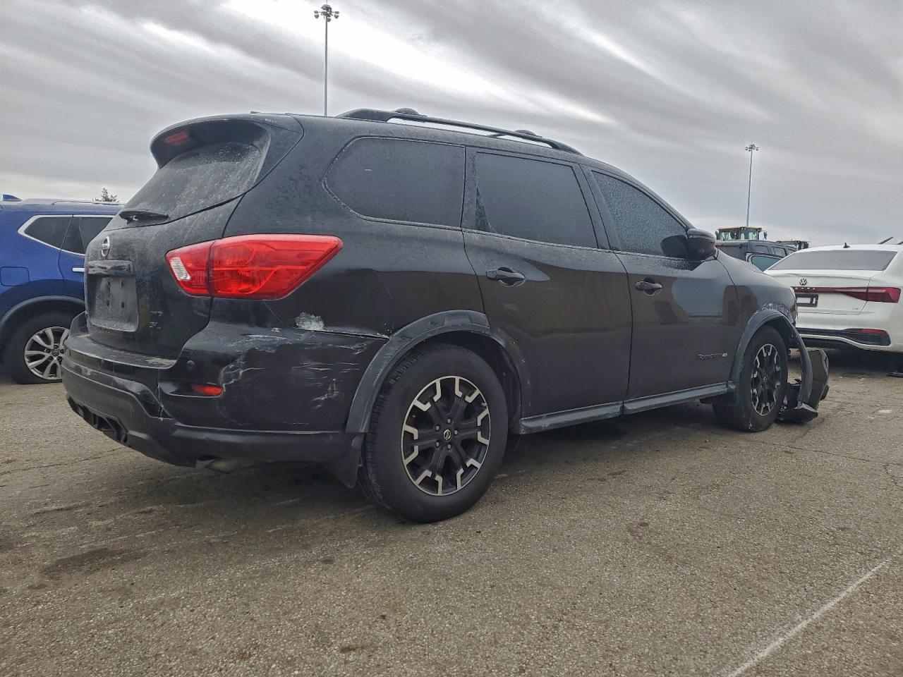 2020 Nissan Pathfinder Sl - Фото 3