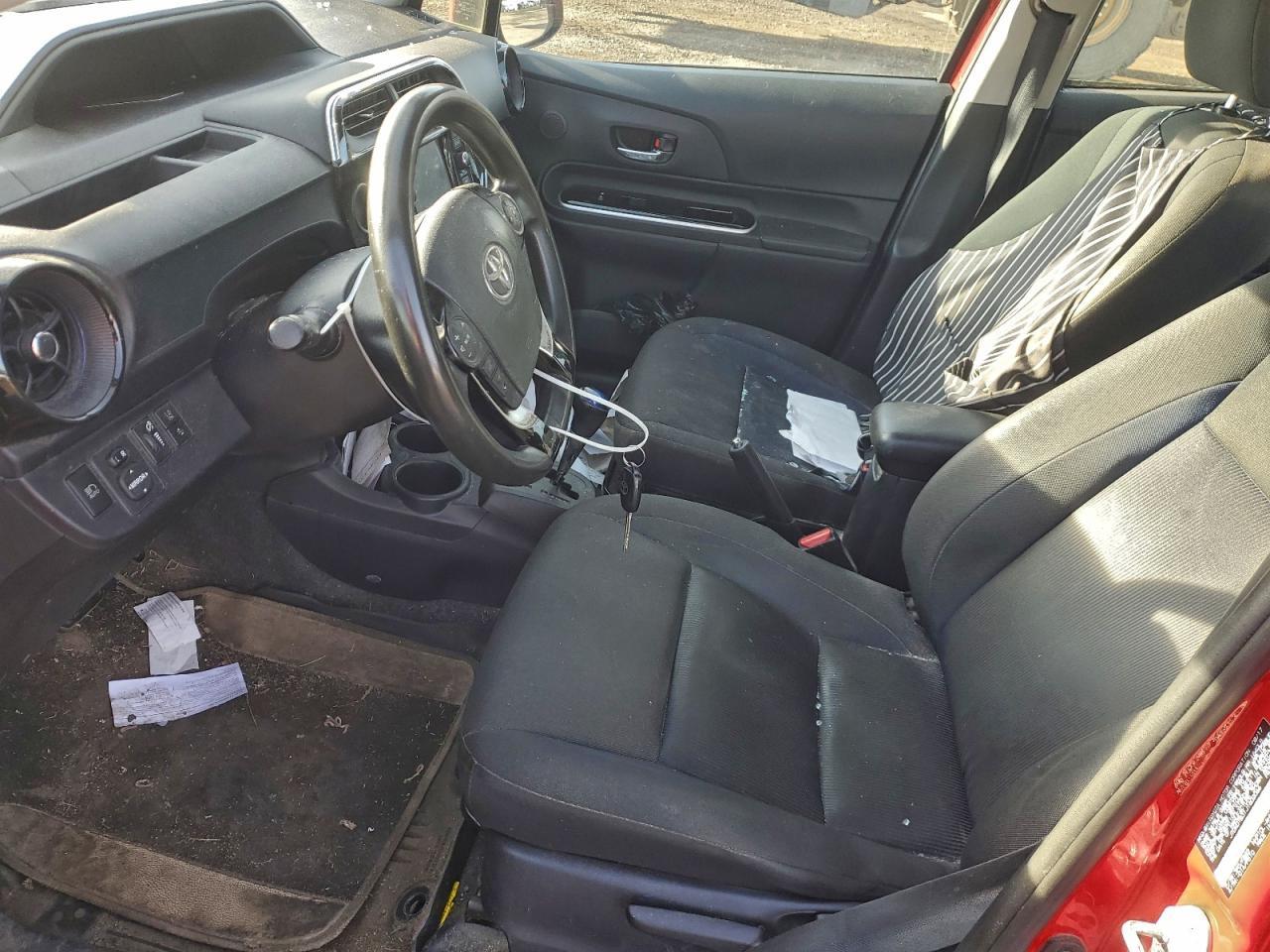 2018 Toyota Prius C - Фото 7