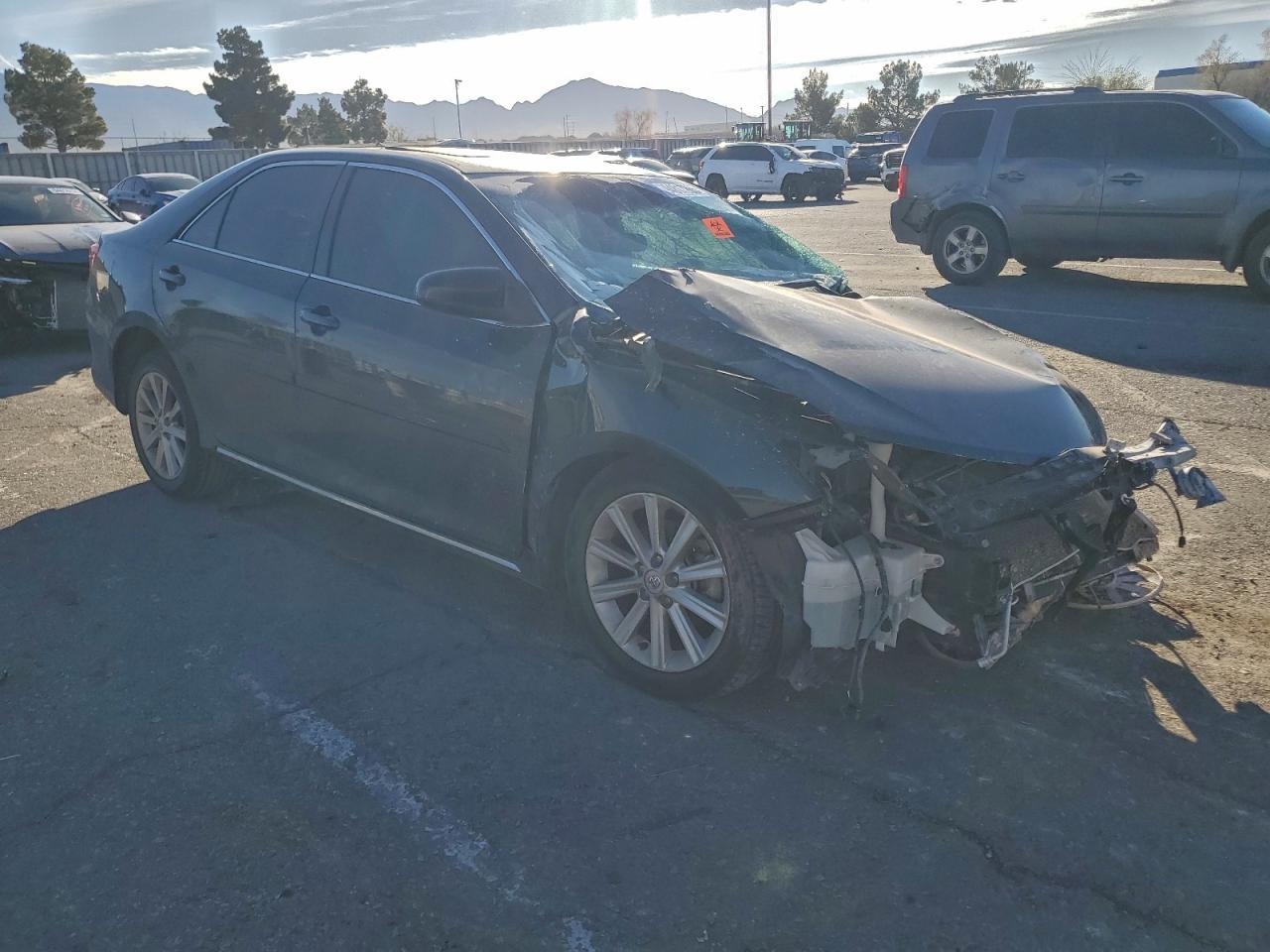 2014 Toyota Camry L - Фото 4