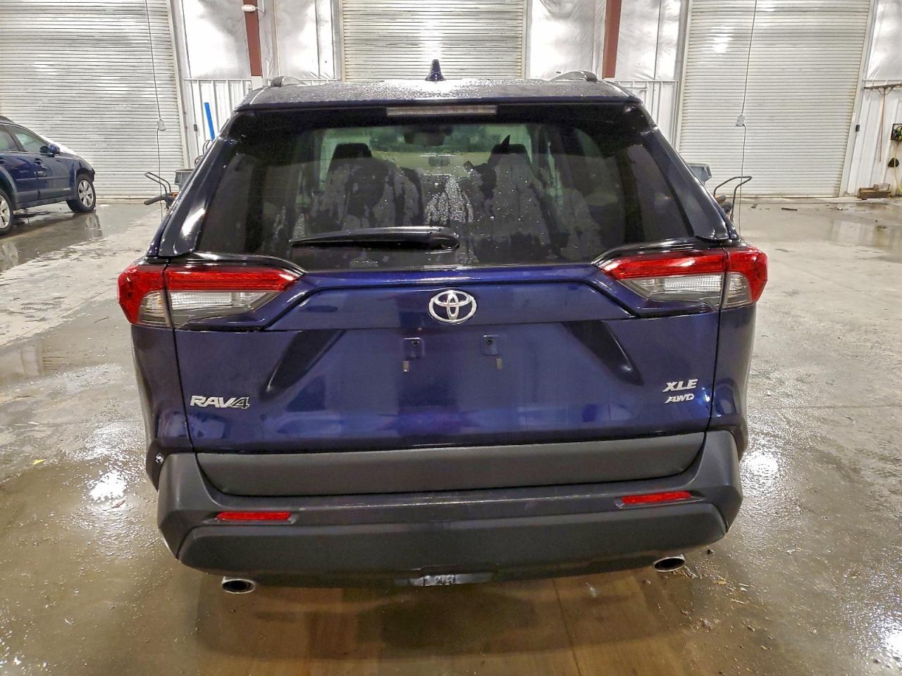 2025 Toyota Rav4 Xle Premium - Image 6