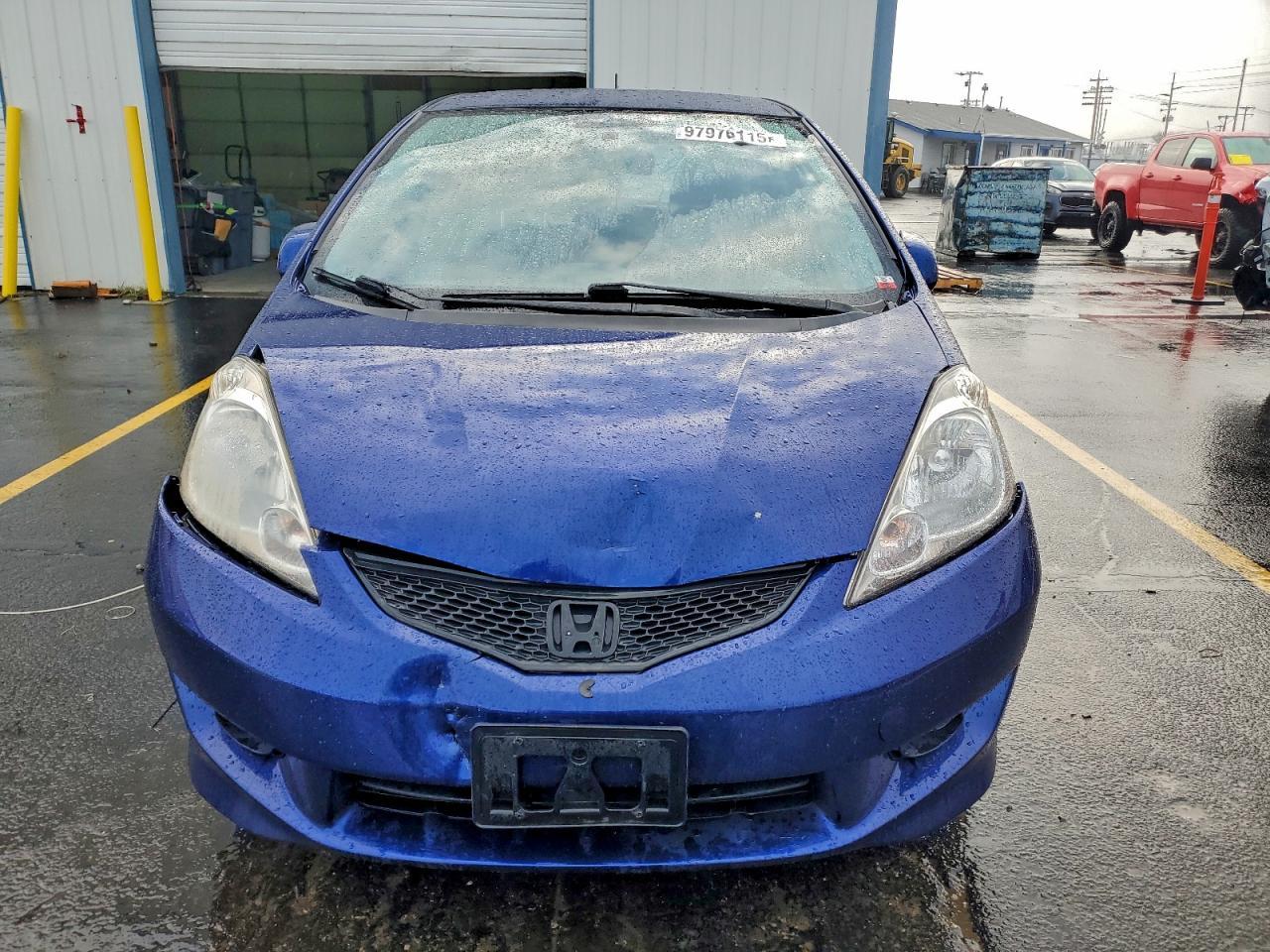 2010 Honda Fit - Image 5