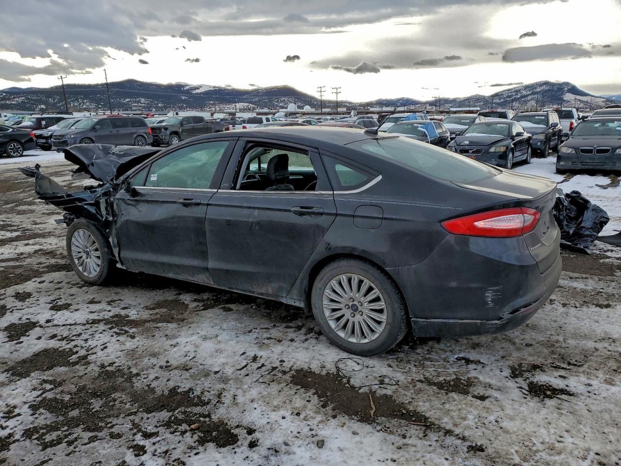 2016 Ford Fusion Se Hybrid - Image 2