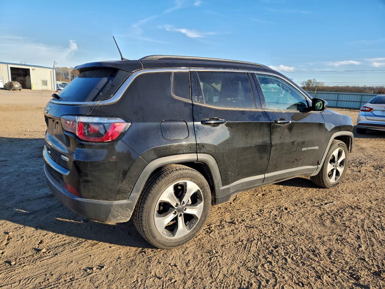 2019 Jeep Compass Latitude - Image 3