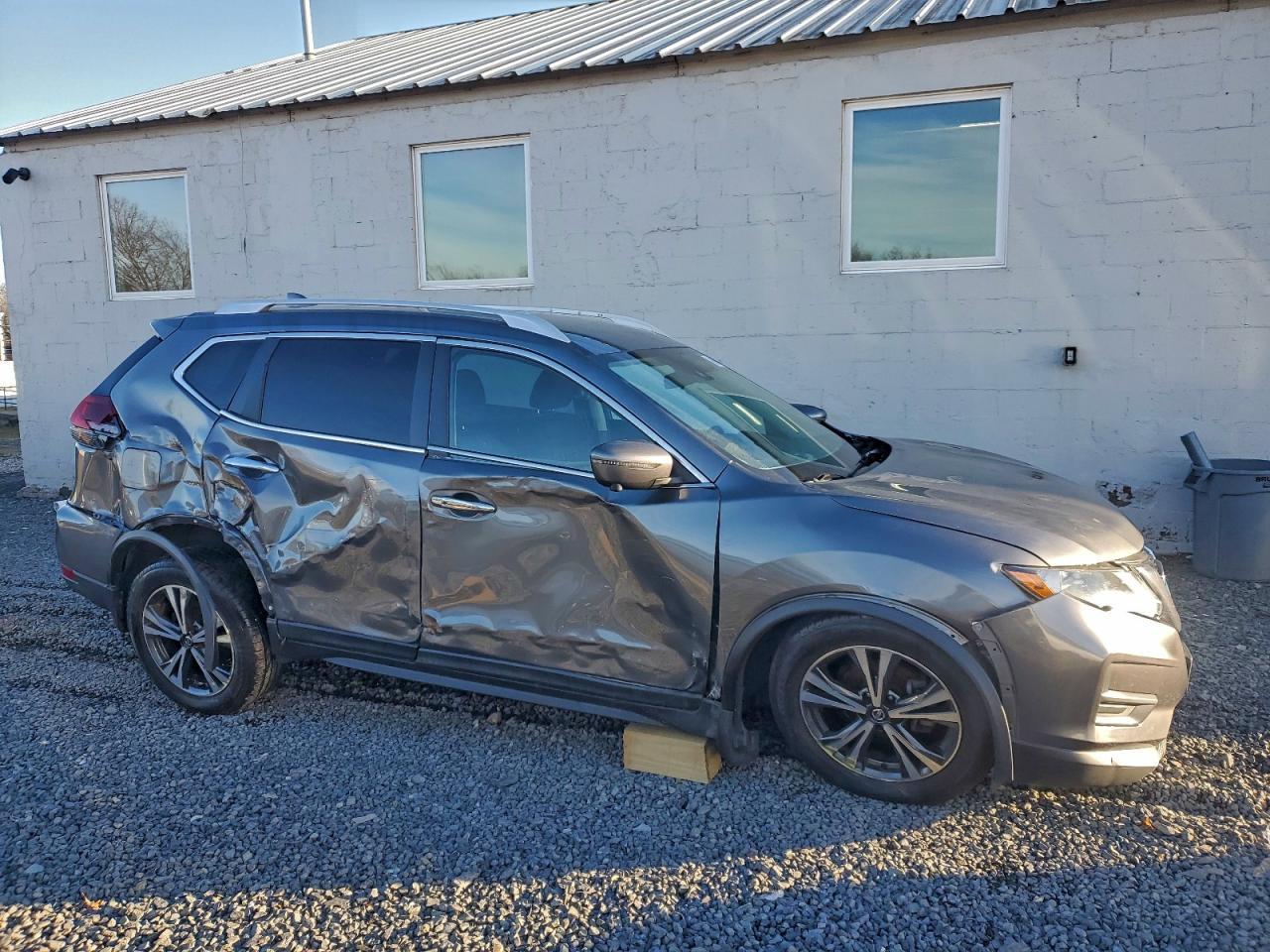 2020 Nissan Rogue S - Фото 4
