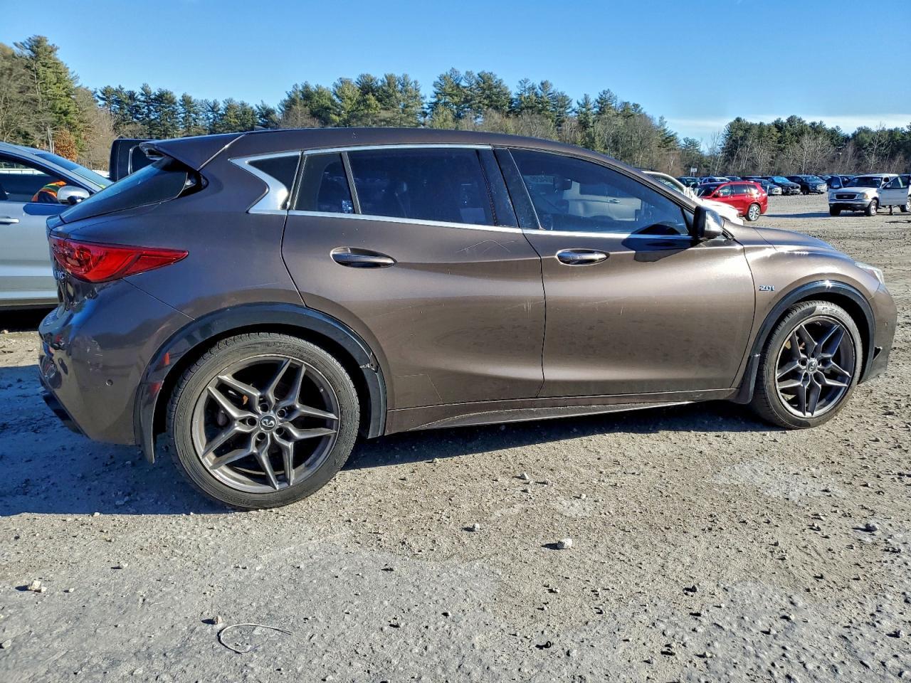 2017 Infiniti Qx30 Base - Фото 3