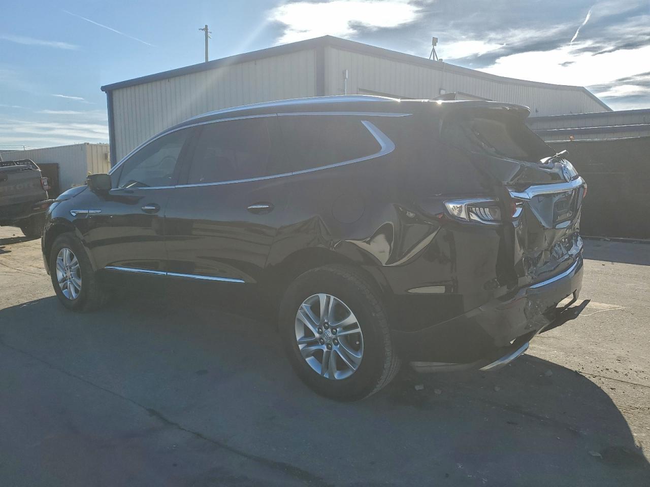 2019 Buick Enclave Essence - Фото 2