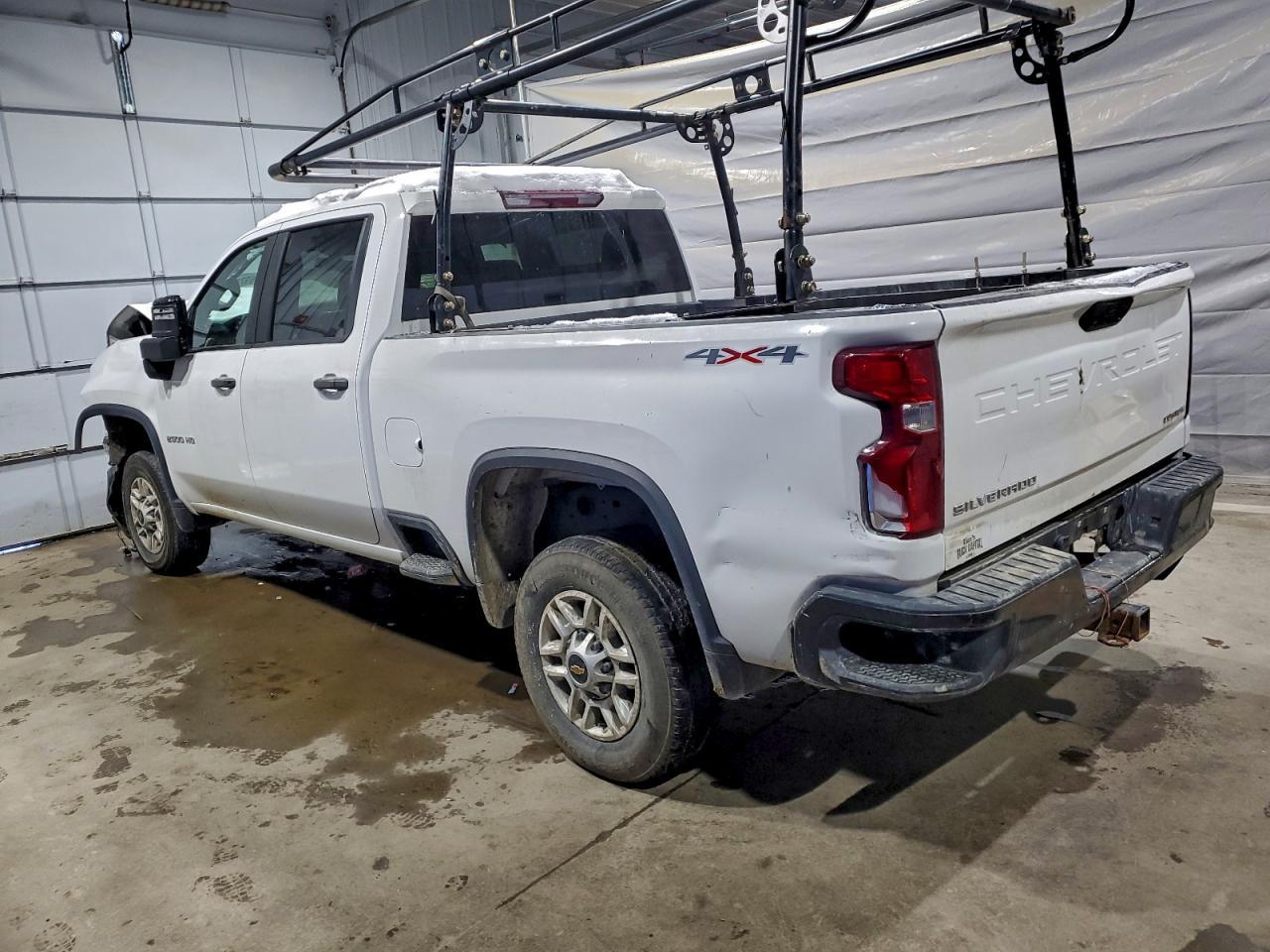 2021 Chevrolet Silverado K2500 Custom - Фото 2