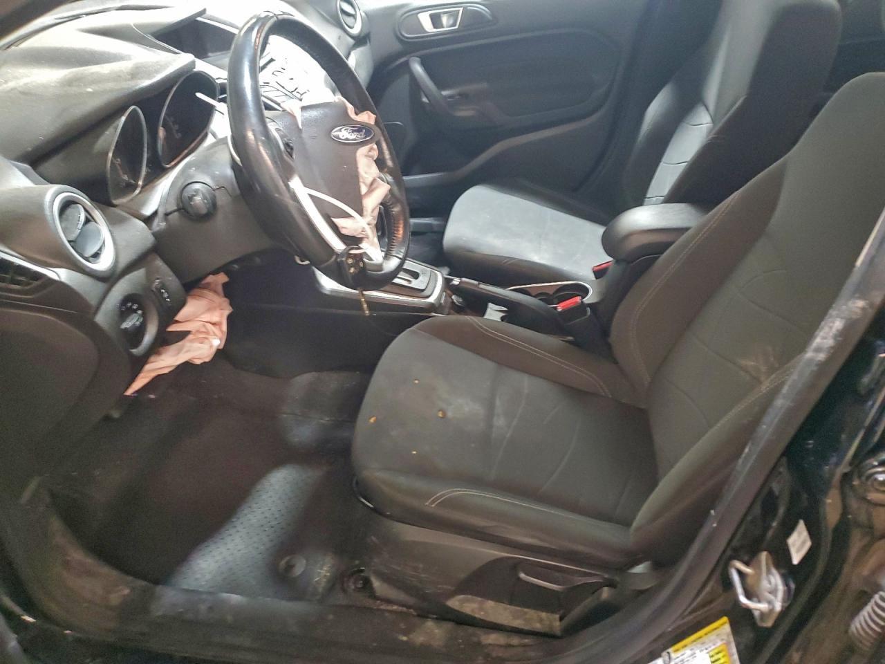 2016 Ford Fiesta Se - Image 7