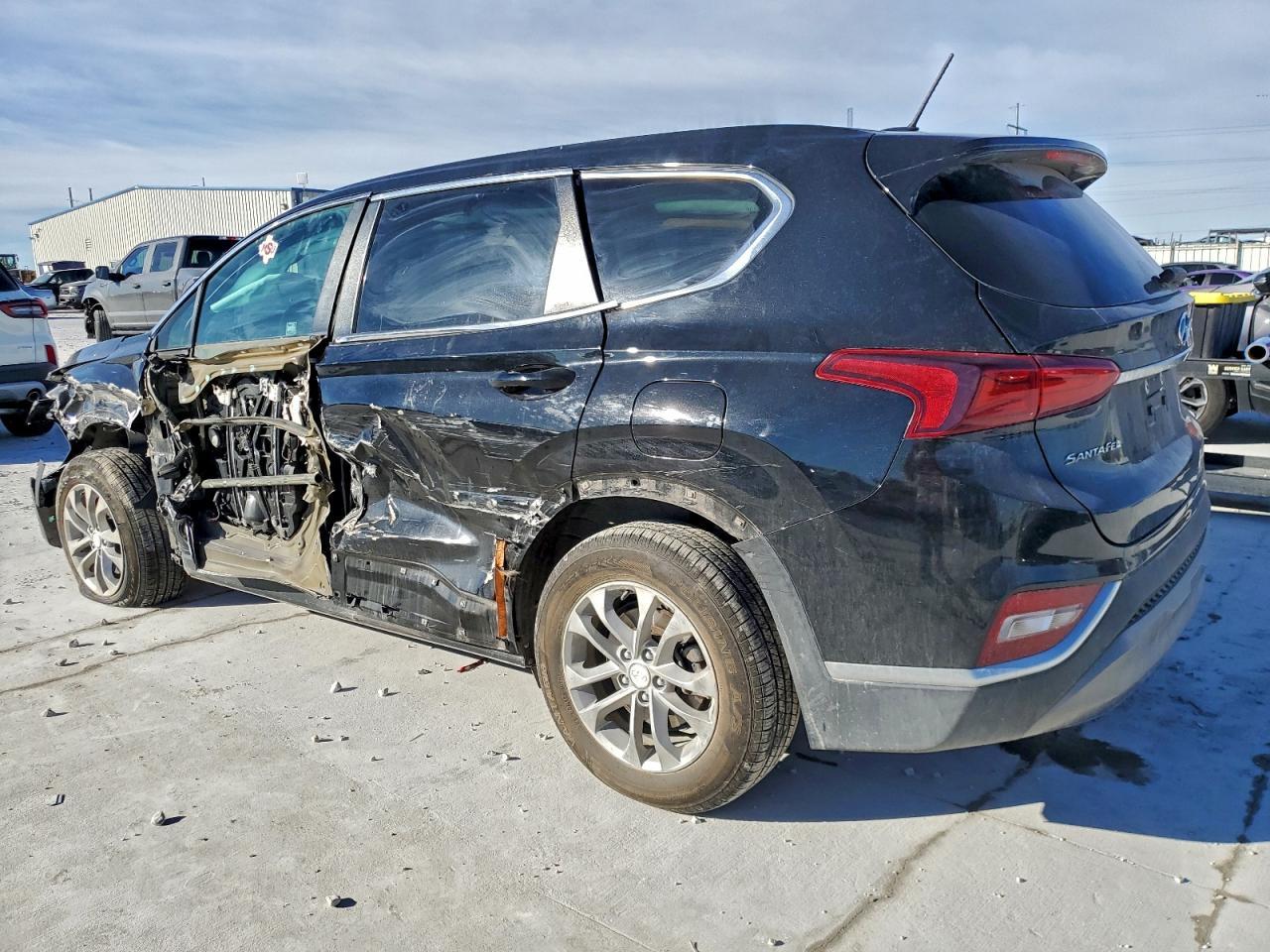 2020 Hyundai Santa Fe Se - Фото 2