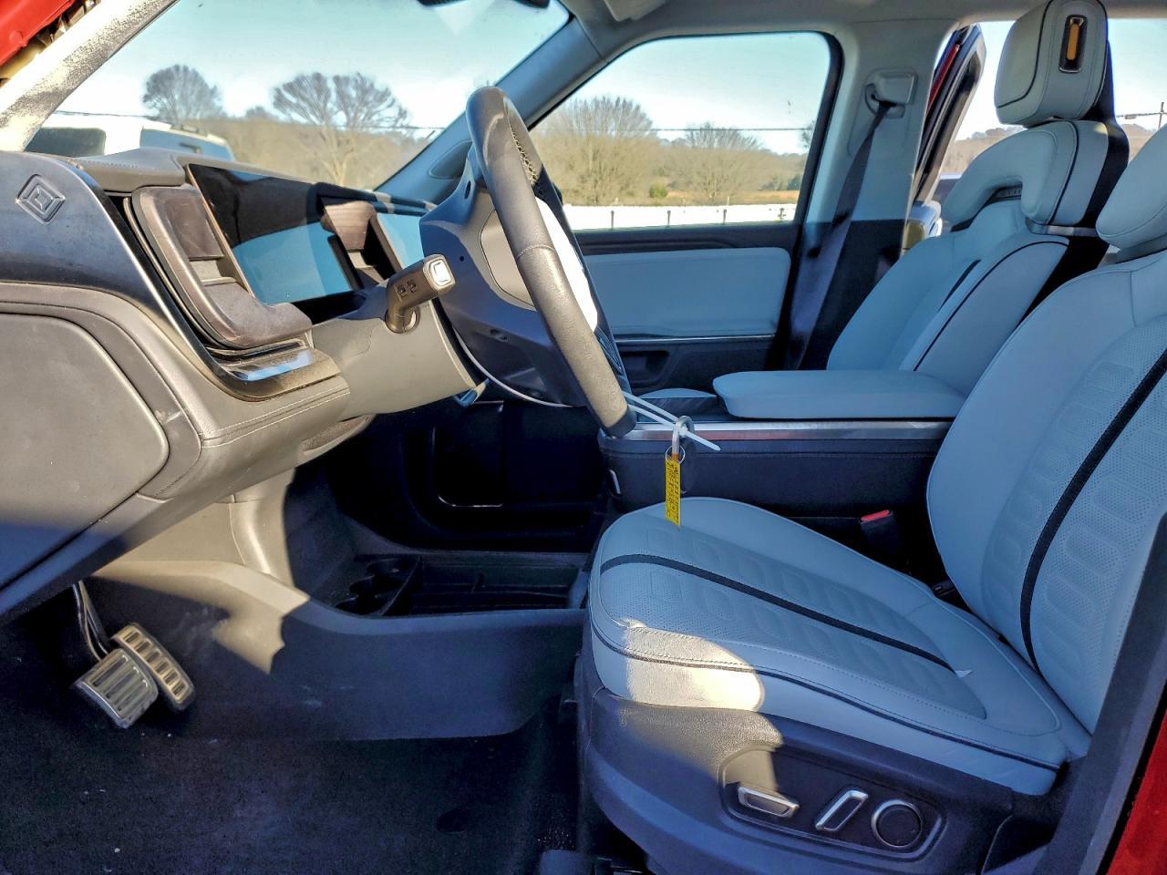 2023 Rivian R1T Adventure - Image 7