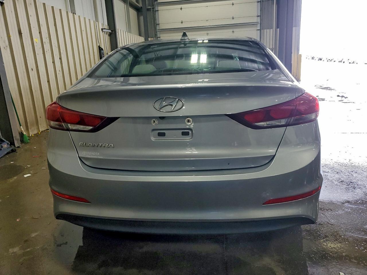 2017 Hyundai Elantra Se - Фото 6