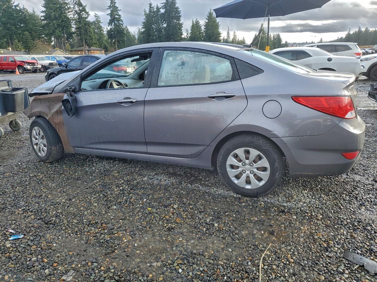 2015 Hyundai Accent Gls - Фото 2