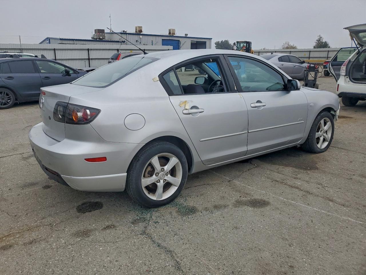 2005 Mazda Mazda3 - Фото 3