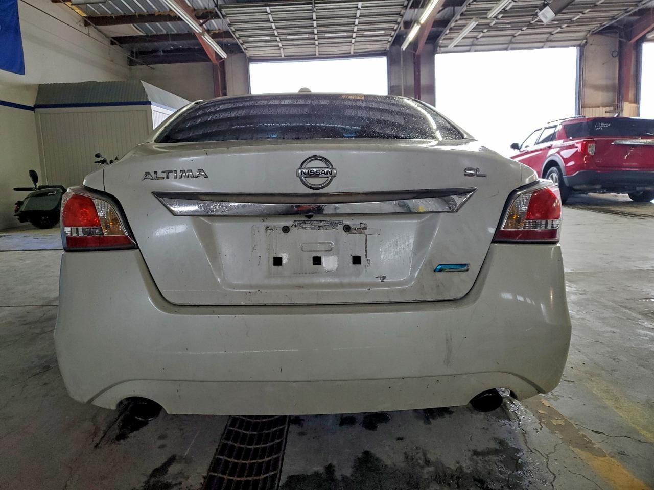 2014 Nissan Altima 2.5 - Фото 6