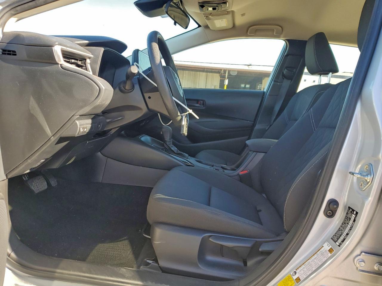 2025 Toyota Corolla Le - Image 7