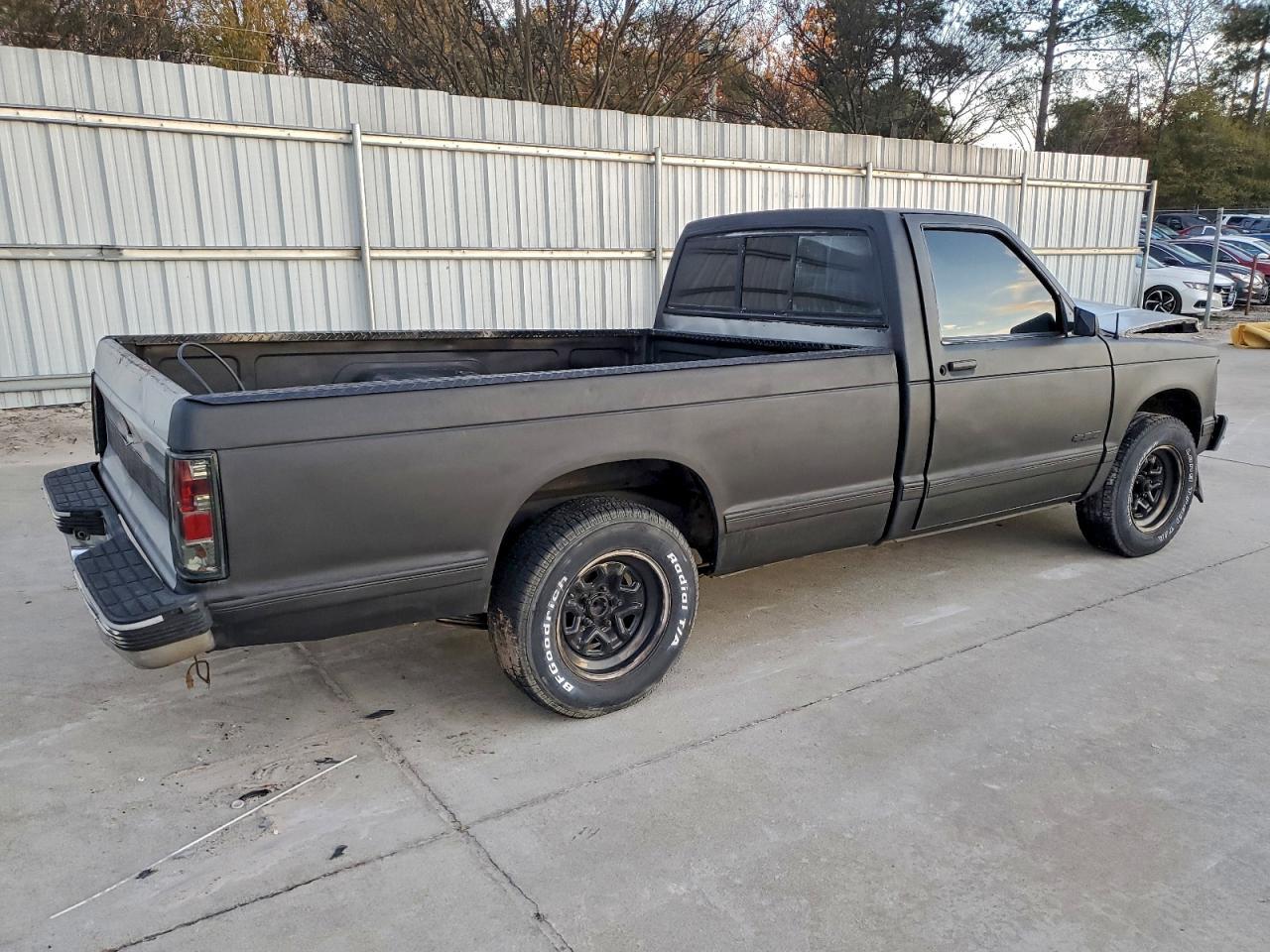 1989 Chevrolet S Truck S10 - Фото 3