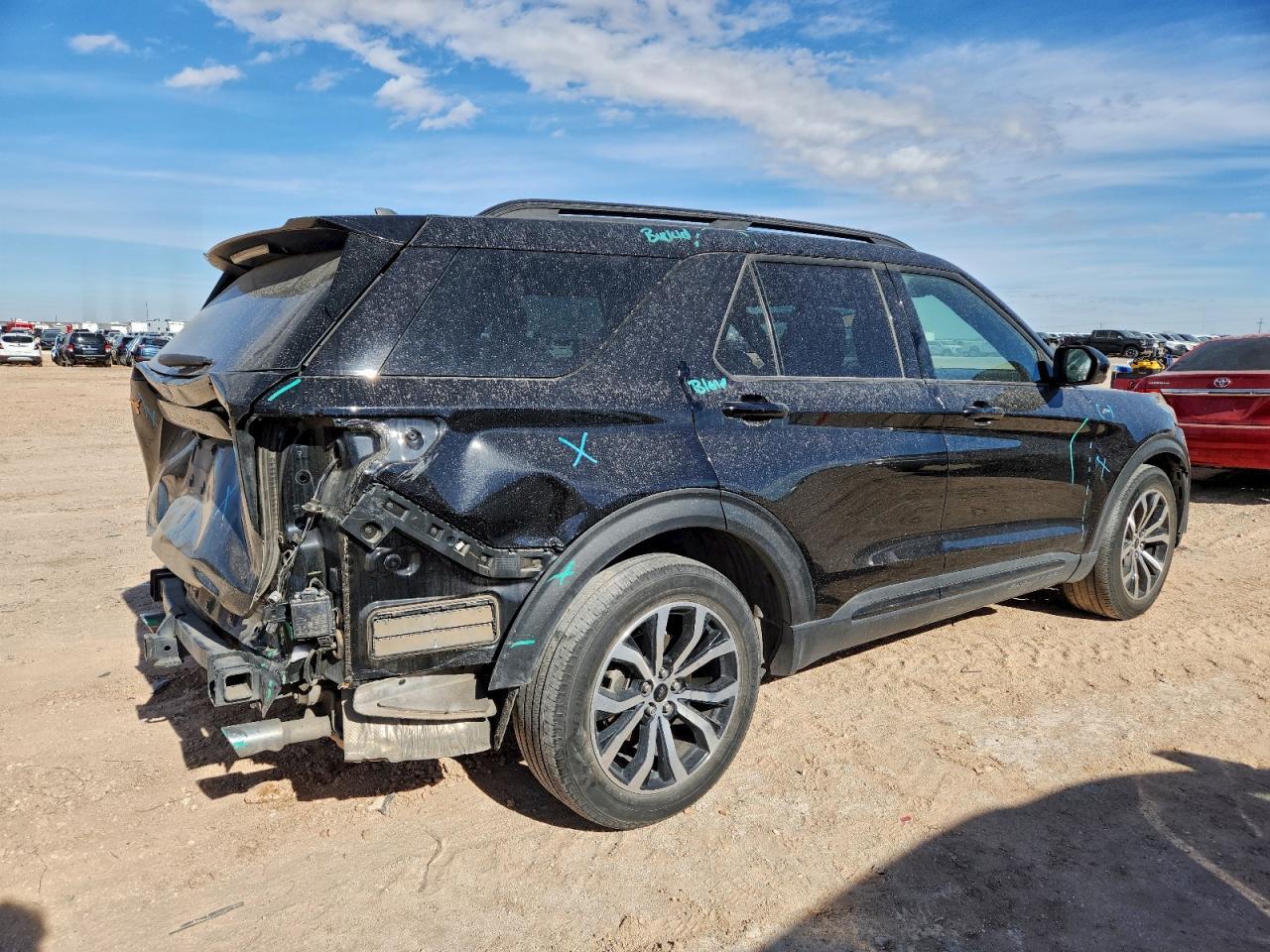2022 Ford Explorer St-Line - Image 3