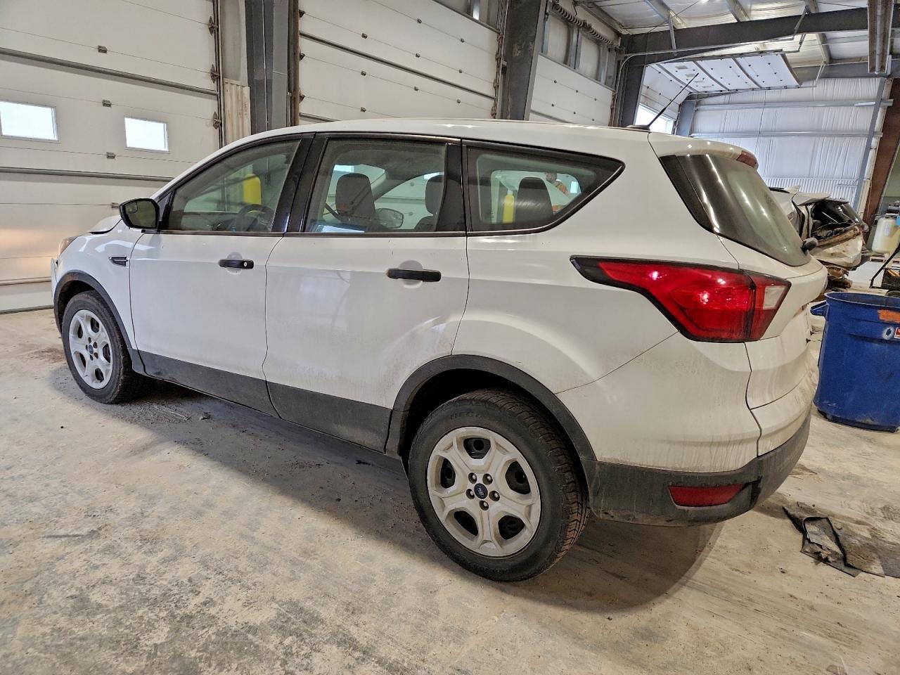 2019 Ford Escape S - Image 2