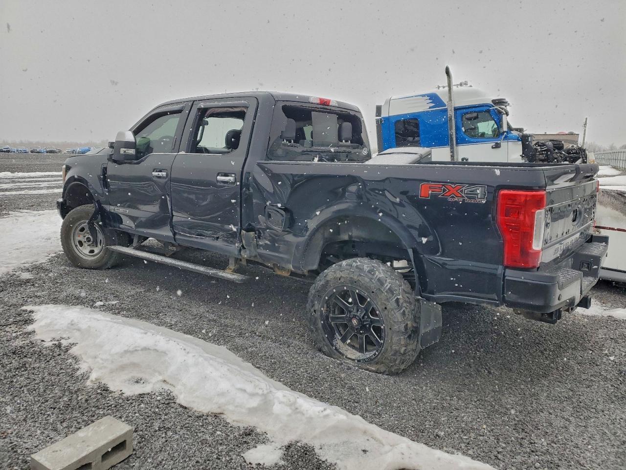 2019 Ford F350 Super Duty - Фото 2