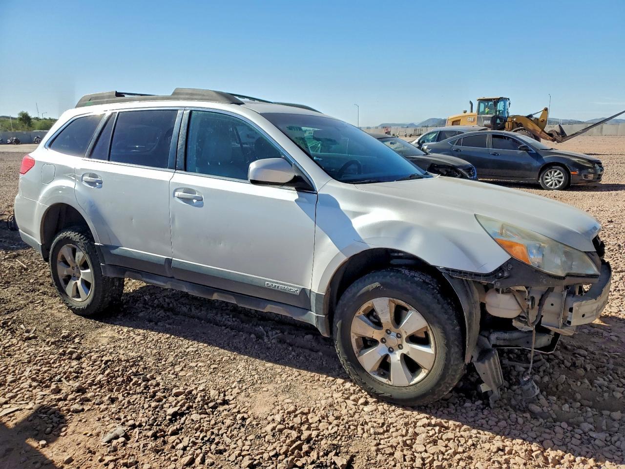 2011 Subaru Outback 3.6R Limited - Image 4