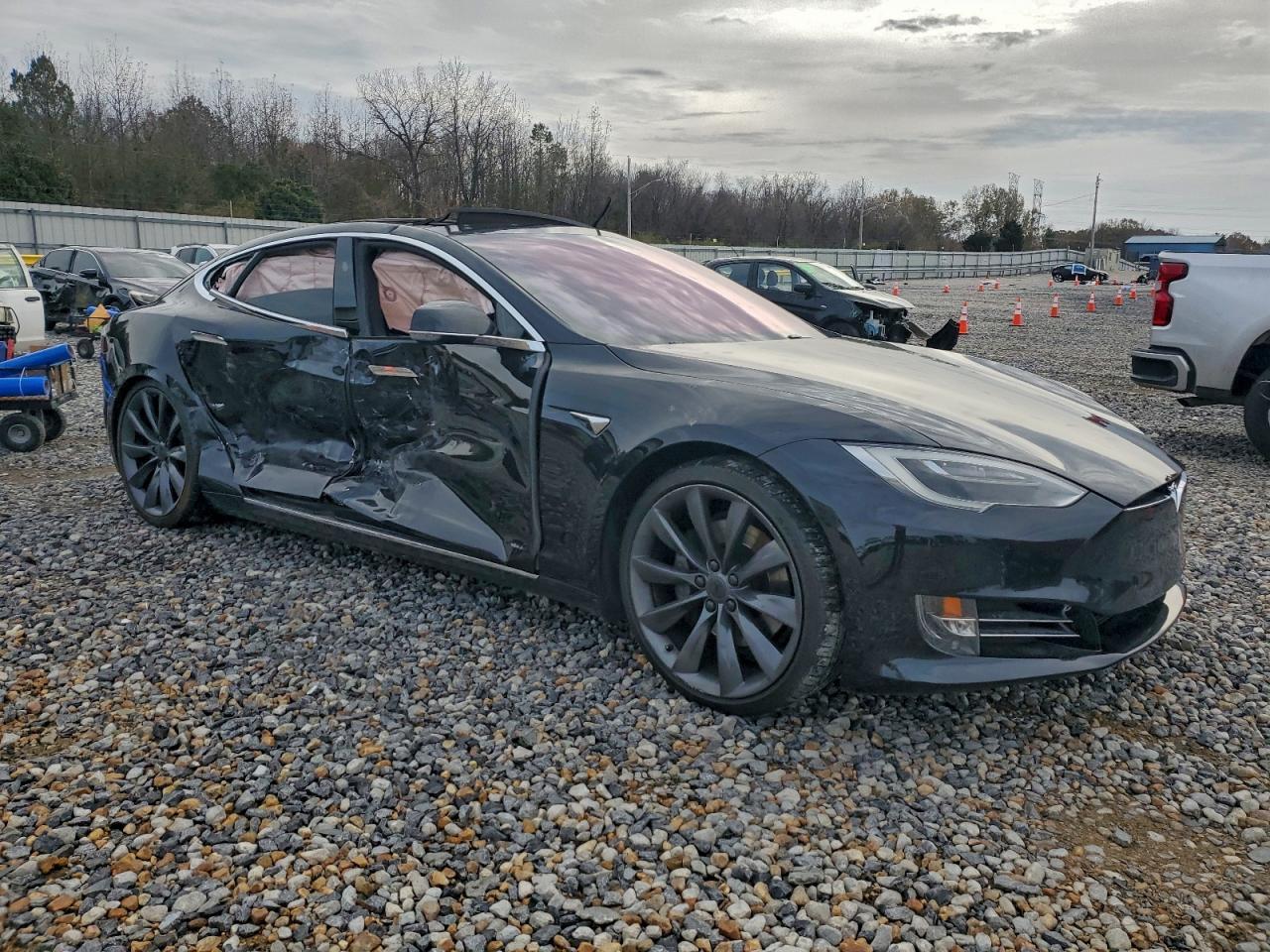2017 Tesla Model S - Фото 4
