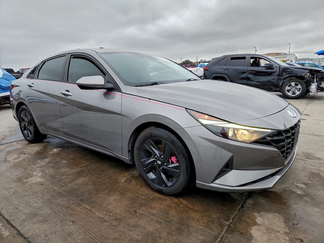 2021 Hyundai Elantra Sel - Фото 4