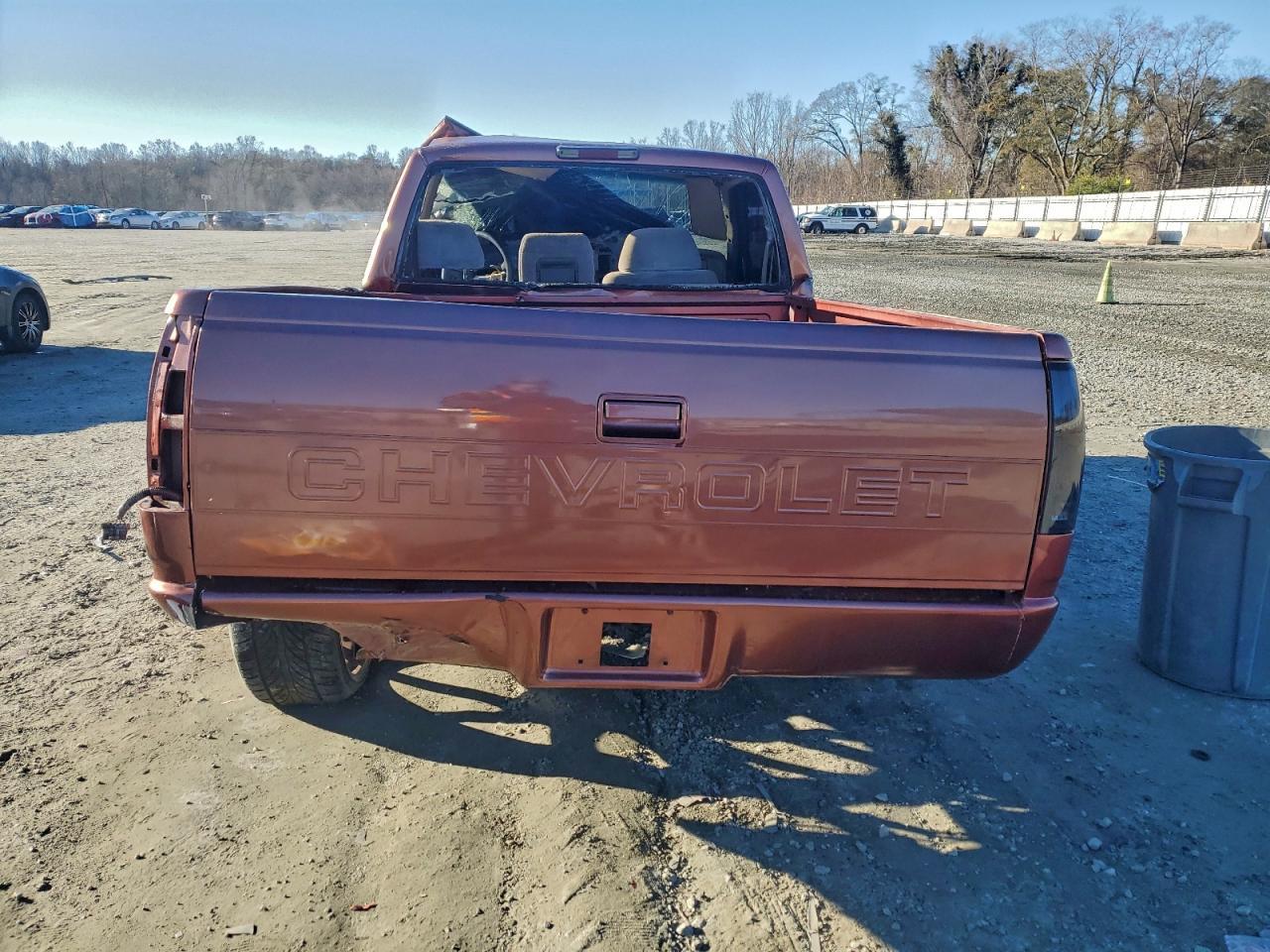 1997 Chevrolet Gmt-400 C1500 - Фото 6