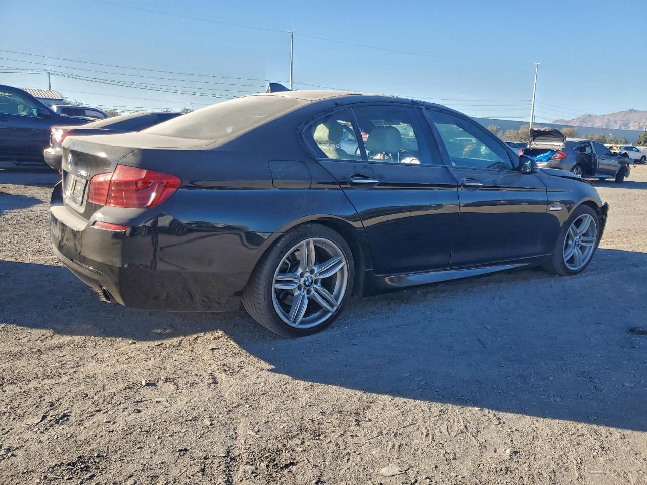 2016 BMW 535 I - Image 3