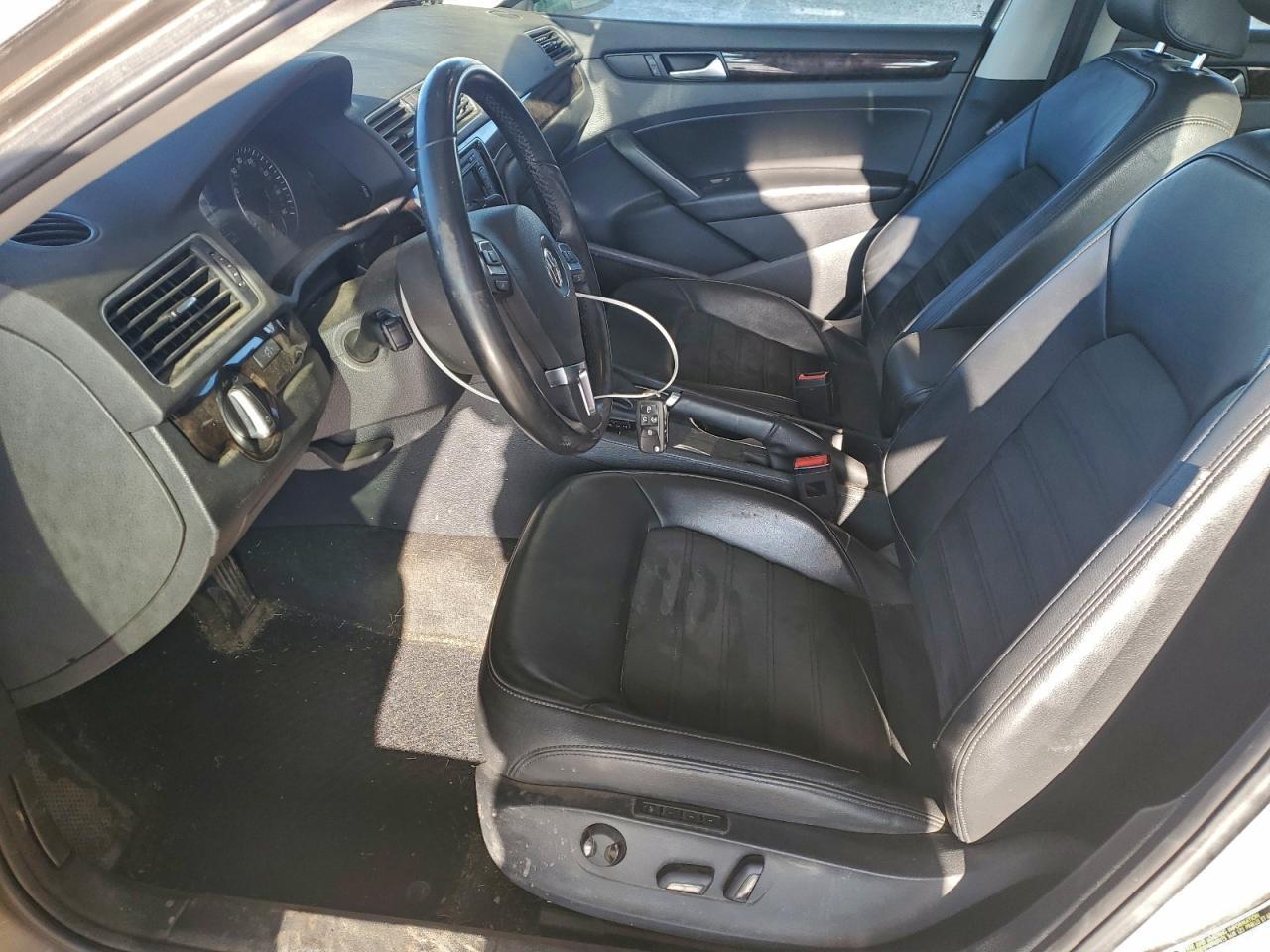 2015 Volkswagen Passat Sel - Image 7