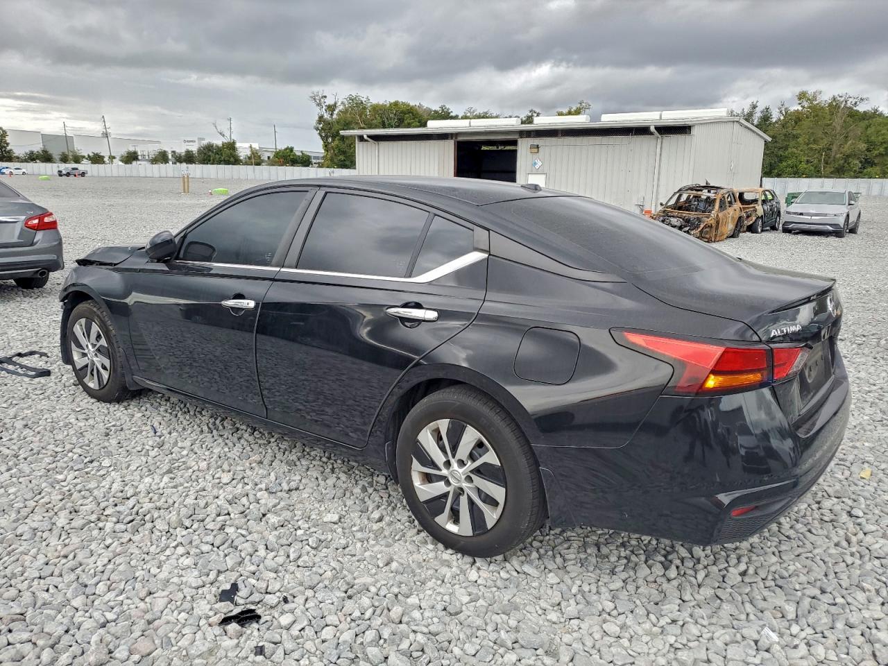 2020 Nissan Altima S - Image 2