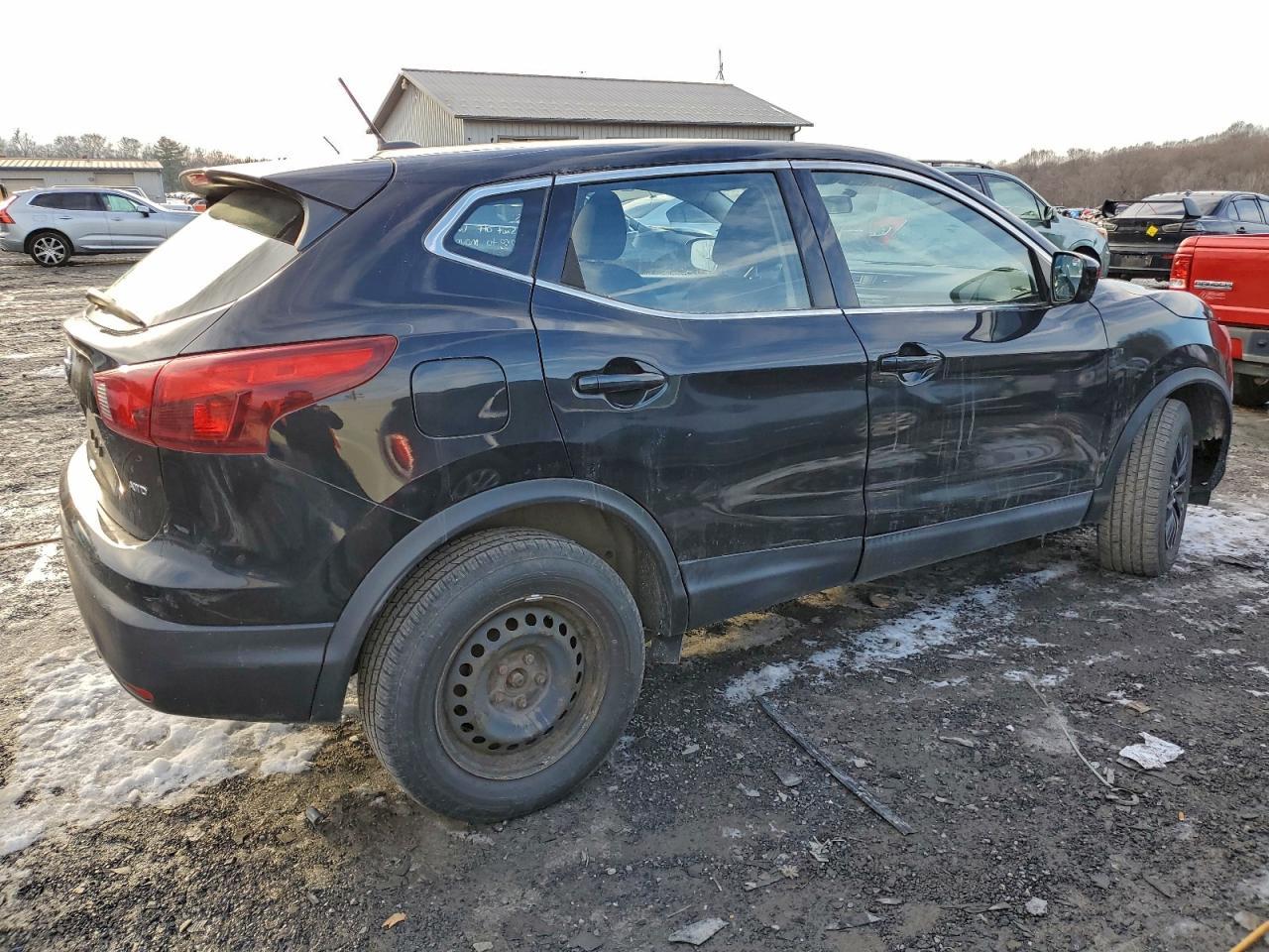 2019 Nissan Rogue Sport S - Фото 3