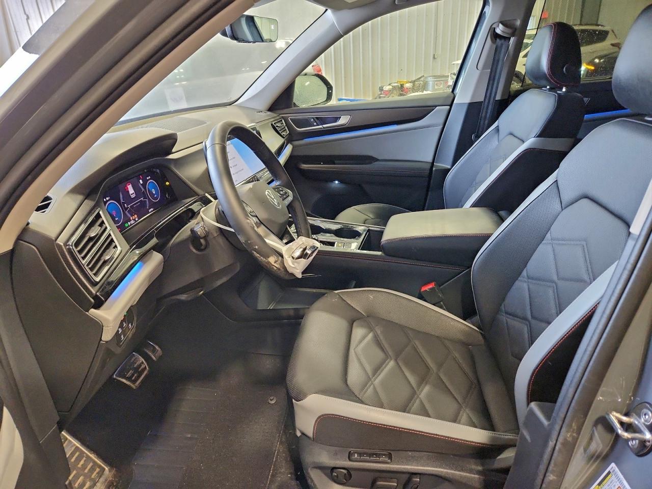 2024 Volkswagen Atlas Peak Edition Sel - Image 7