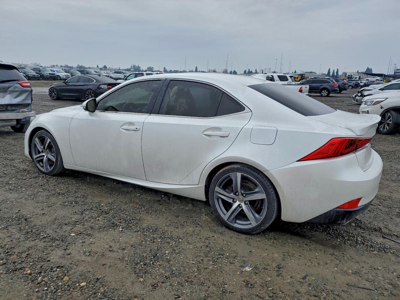 2018 Lexus Is 300 - Image 2