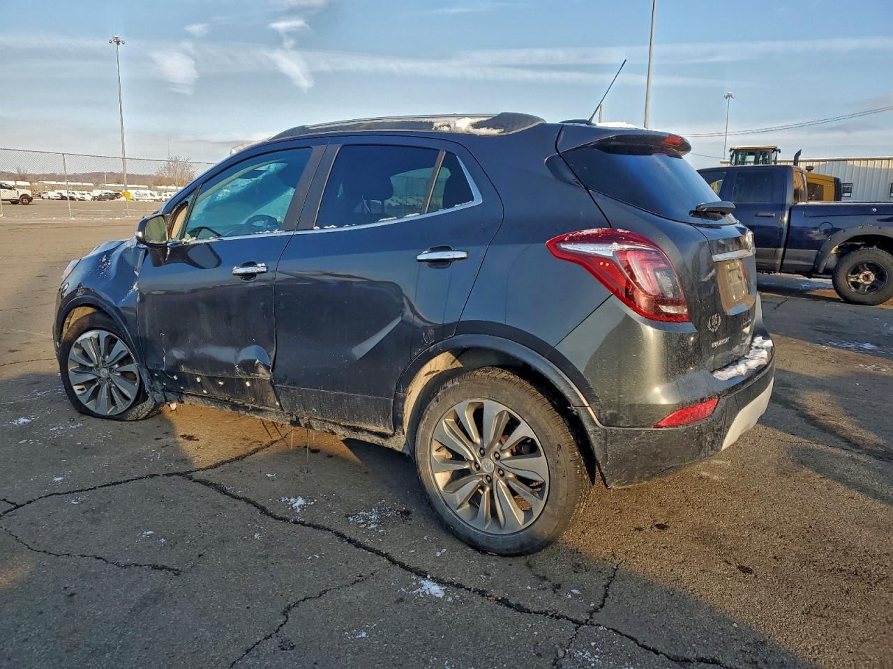 2017 Buick Encore Preferred Ii - Фото 2
